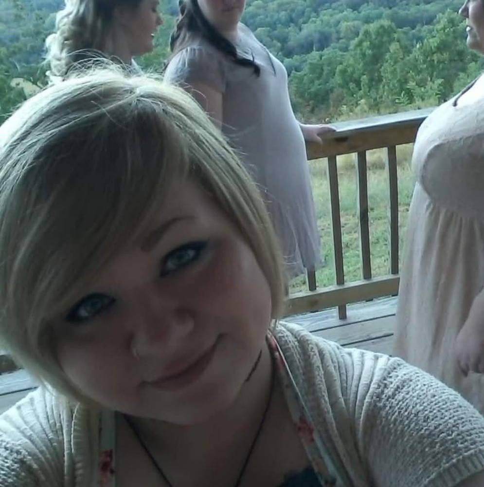 Meet your Posher, Carrie